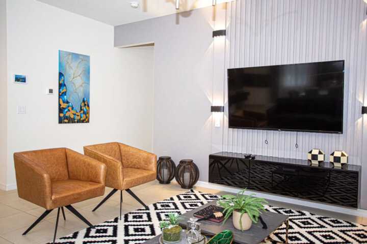 Room 43 of 79