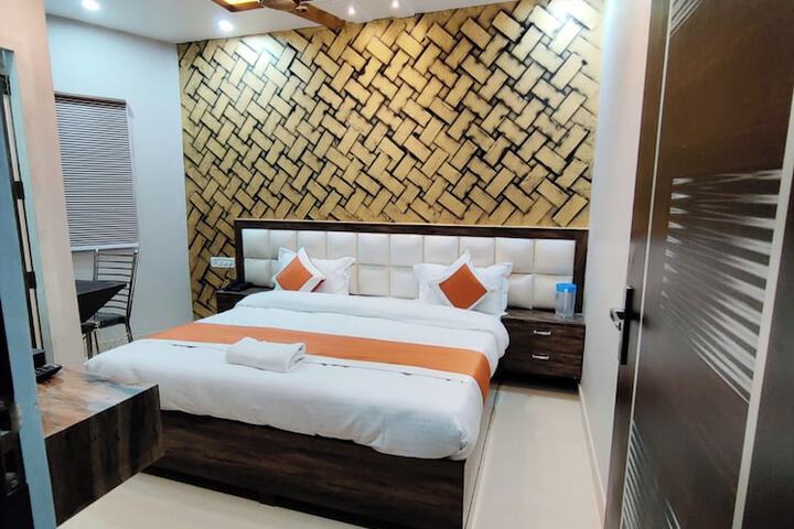 Hotel Kashi Heaven Premium Varanasi