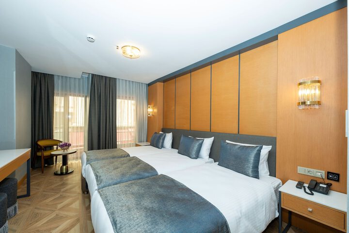 Room 50 of 144