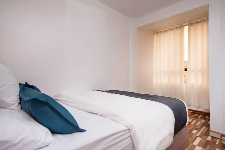 Room 16 of 32