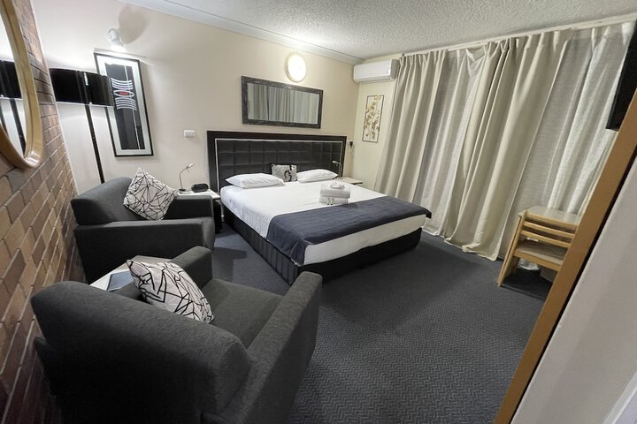 Room 14 of 95