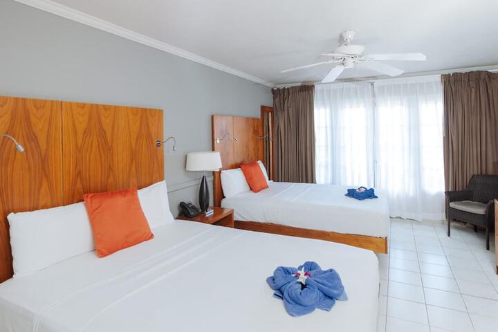 Room 6 of 37