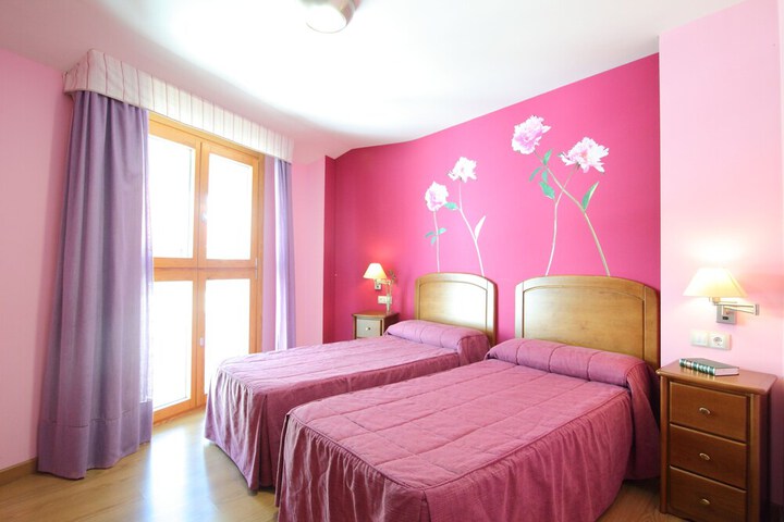 Room 14 of 30