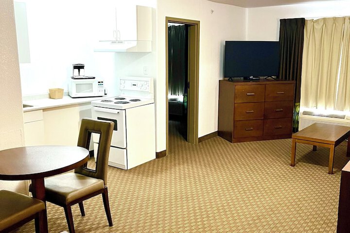 Room 24 of 63