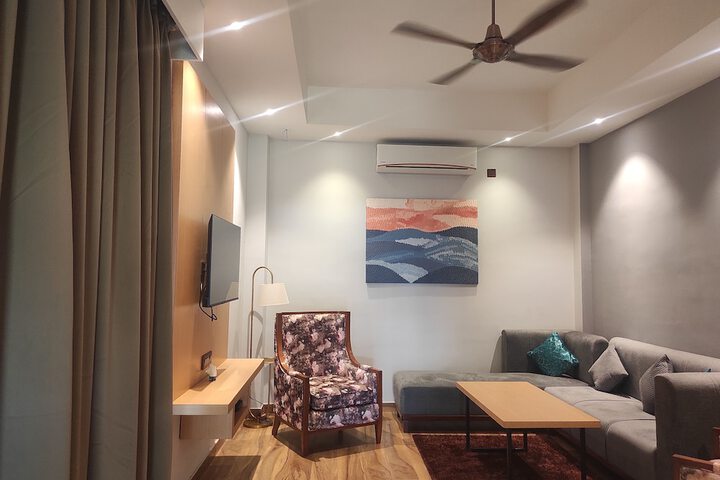 Room 30 of 66