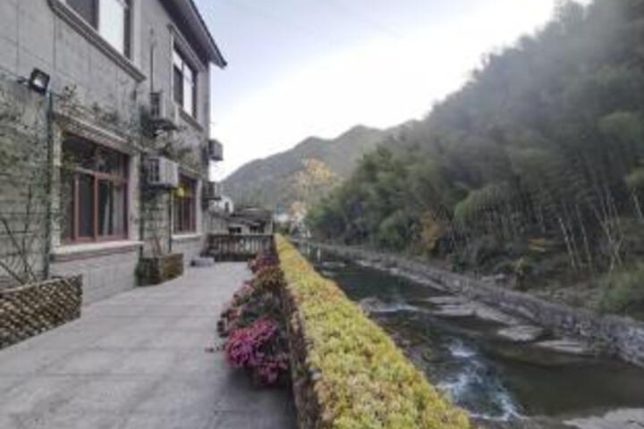 Yuyao wangshanju Inn
