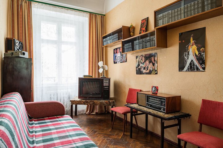 Room 24 of 48
