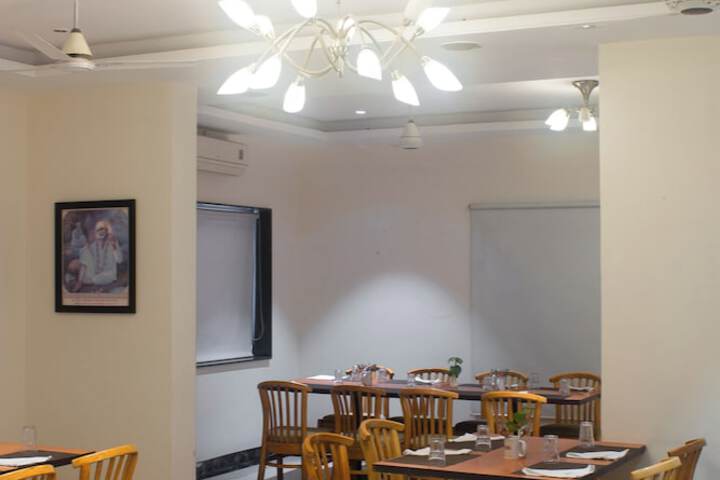 Dining 63 of 94