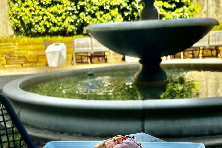 Hotel Exterior 24 of 25