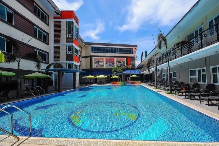 Pool 3 of 7