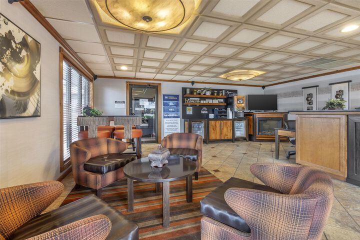 Guest Lobby