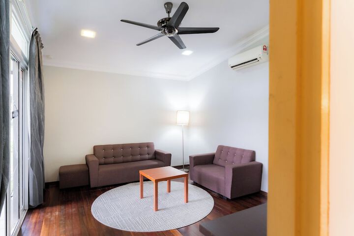 Room 18 of 23