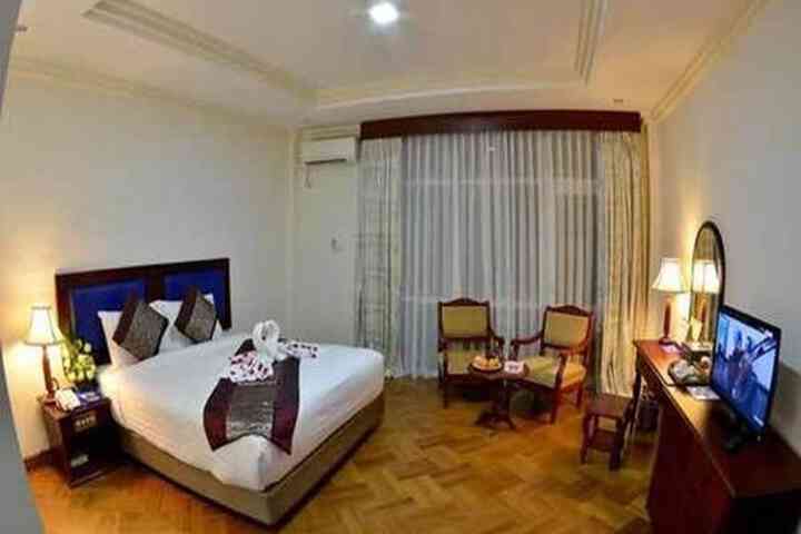 Room 8 of 35