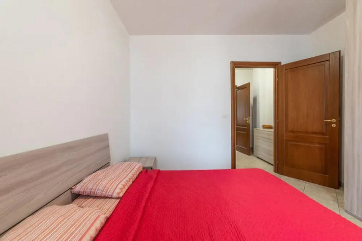 Room 2 of 12