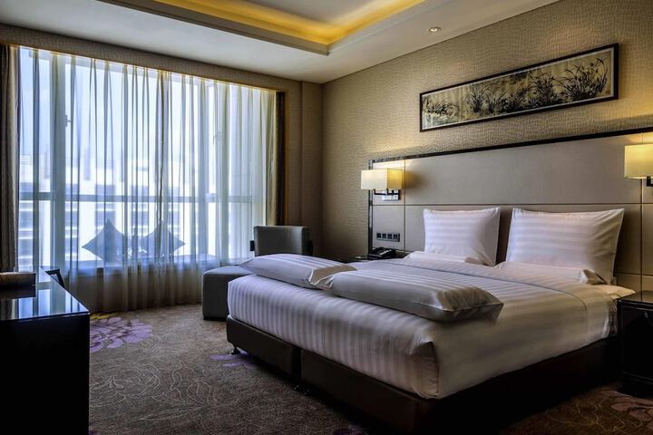 Room 16 of 34