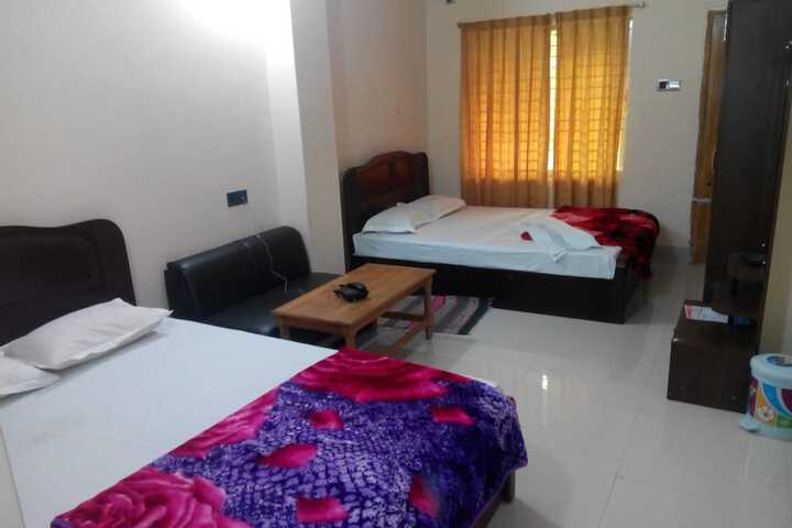 Room 4 of 7