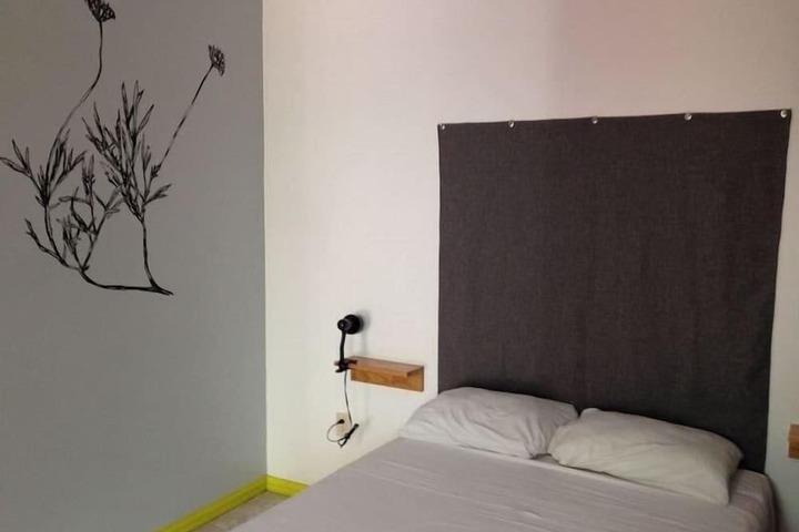 Room 13 of 49