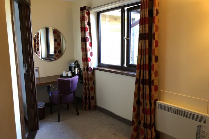 Room 16 of 135