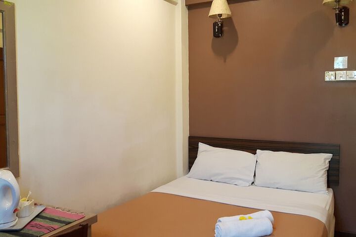 Room 18 of 73