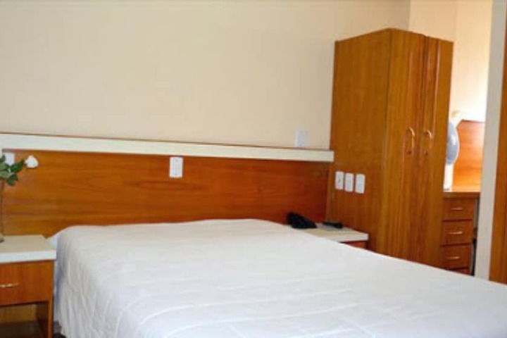 Room 6 of 58
