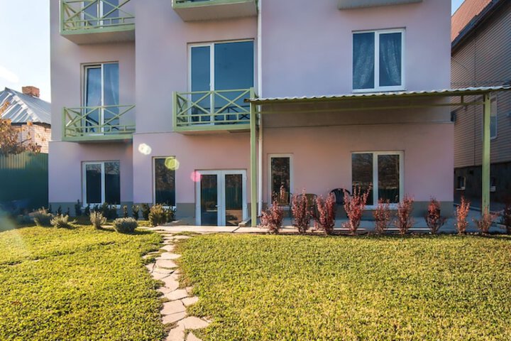 Hotel 65 of 67
