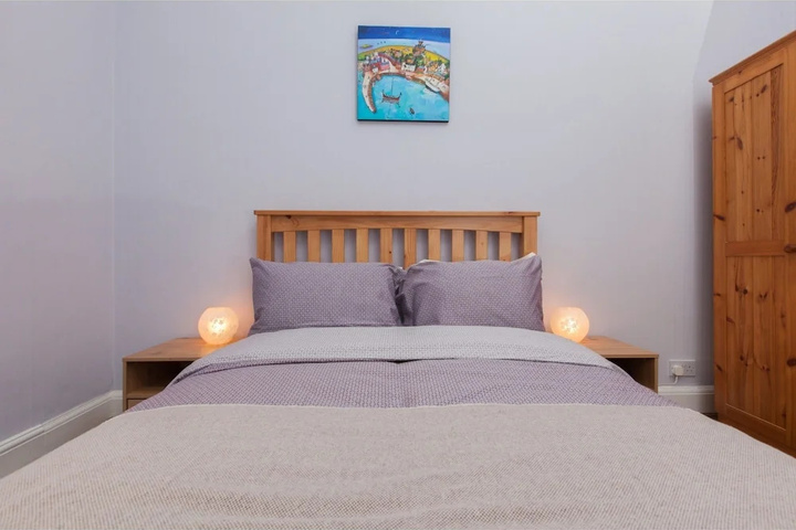 Spacious 2 BR Flat for 4 in Morningside