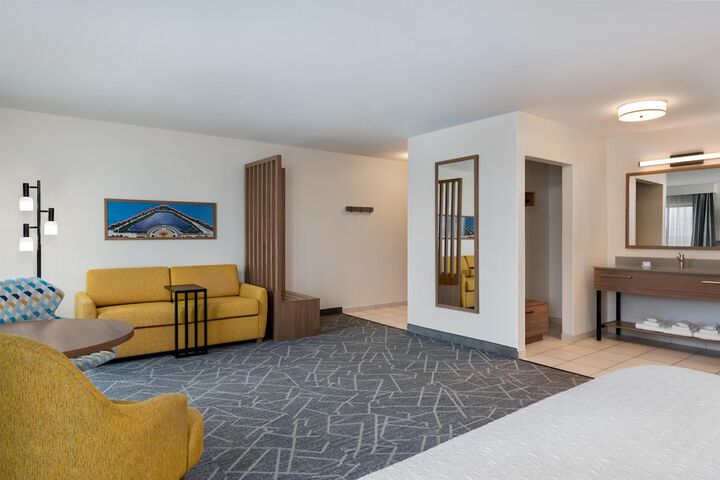 Room 9 of 22