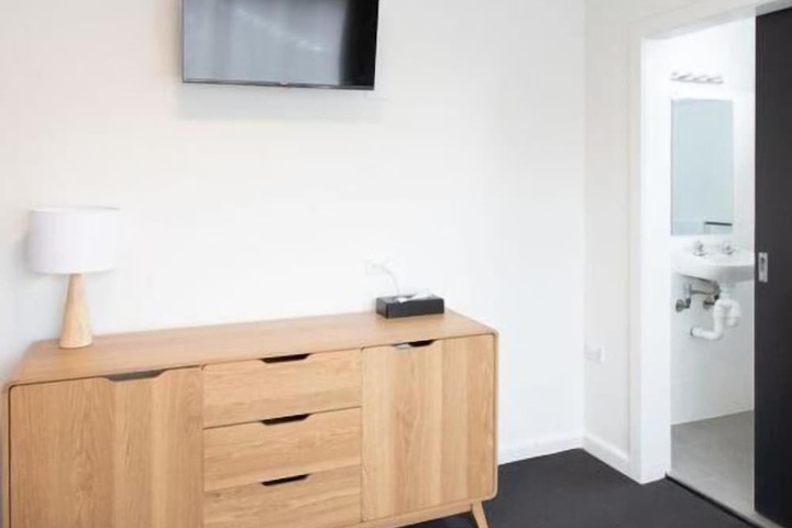 Room 10 of 41