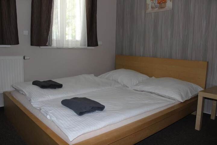 Room 21 of 35