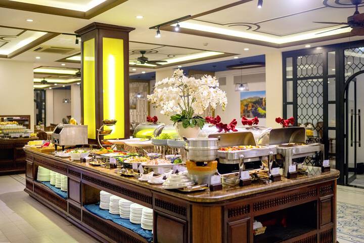 Dining 86 of 122