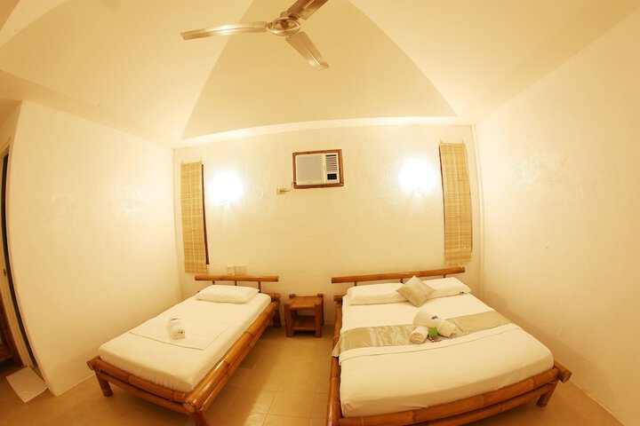 Room 9 of 47