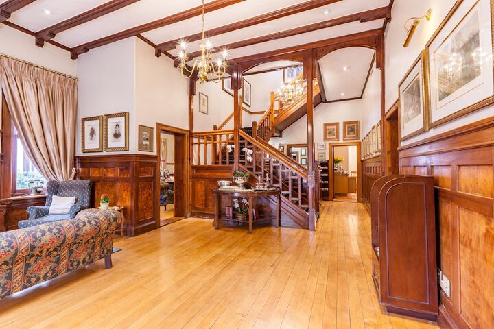 Guest Lobby