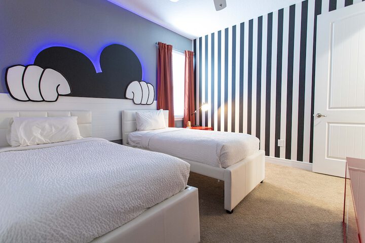 Room 48 of 53