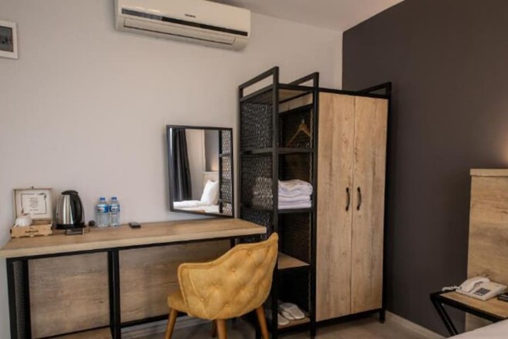 Room 41 of 54
