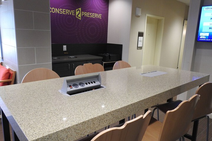 Breakfast area