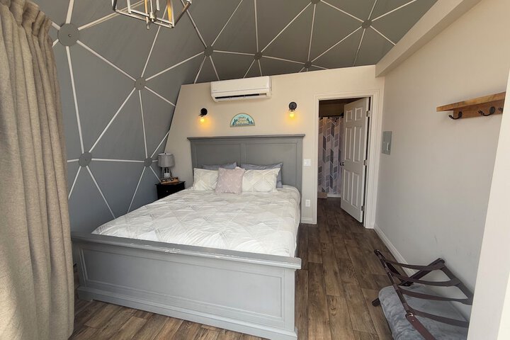 Room 7 of 163