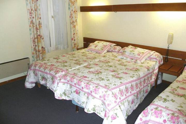 Room 14 of 28