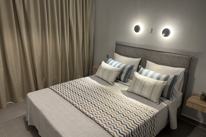 Room 7 of 35