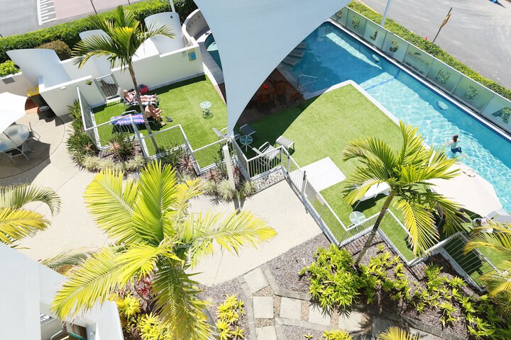 Pool 56 of 90
