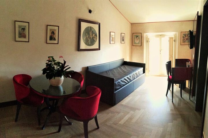 Room 12 of 45