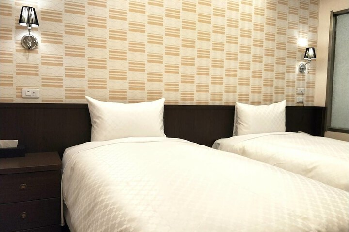 Room 18 of 78