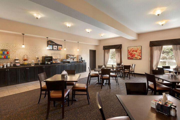 Dining Photos