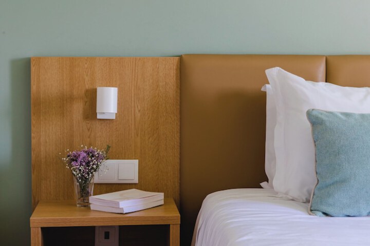 Room 10 of 26