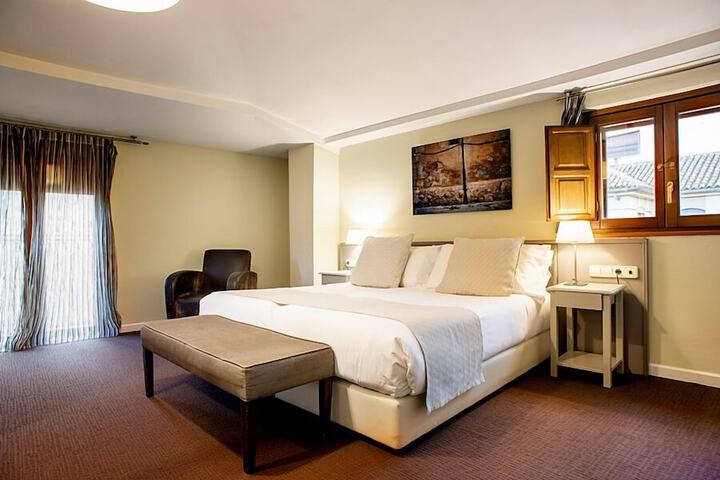 Room 18 of 42