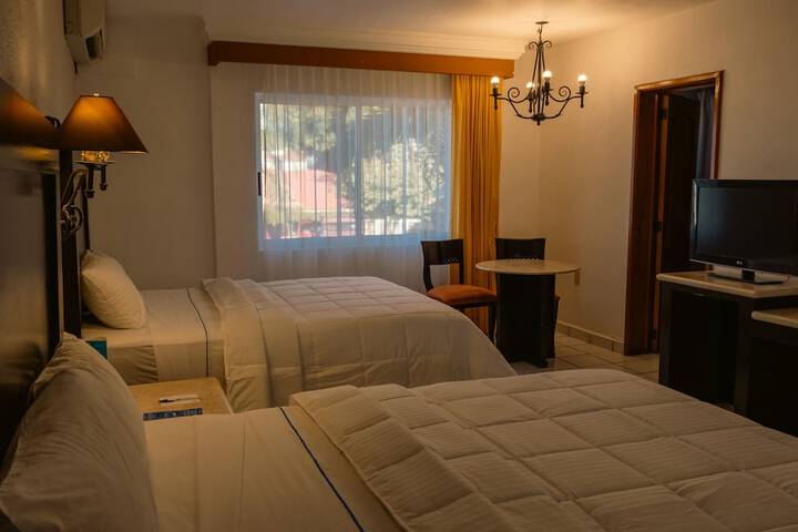 Room 4 of 40