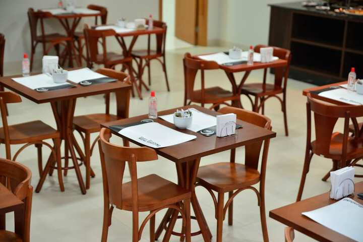 Dining 52 of 63
