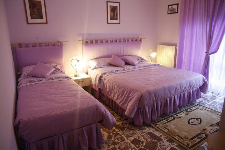 Room 14 of 36