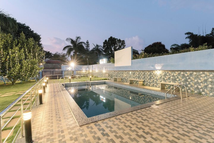 Pool 20 of 48