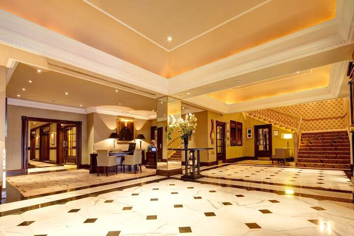 Hotel Interior 4 of 89