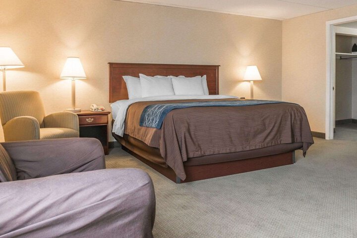 Room 17 of 29
